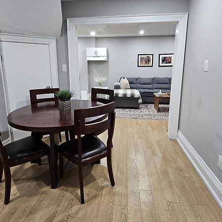 Basement Apartment In Luxury Beach House Toronto Exterior foto